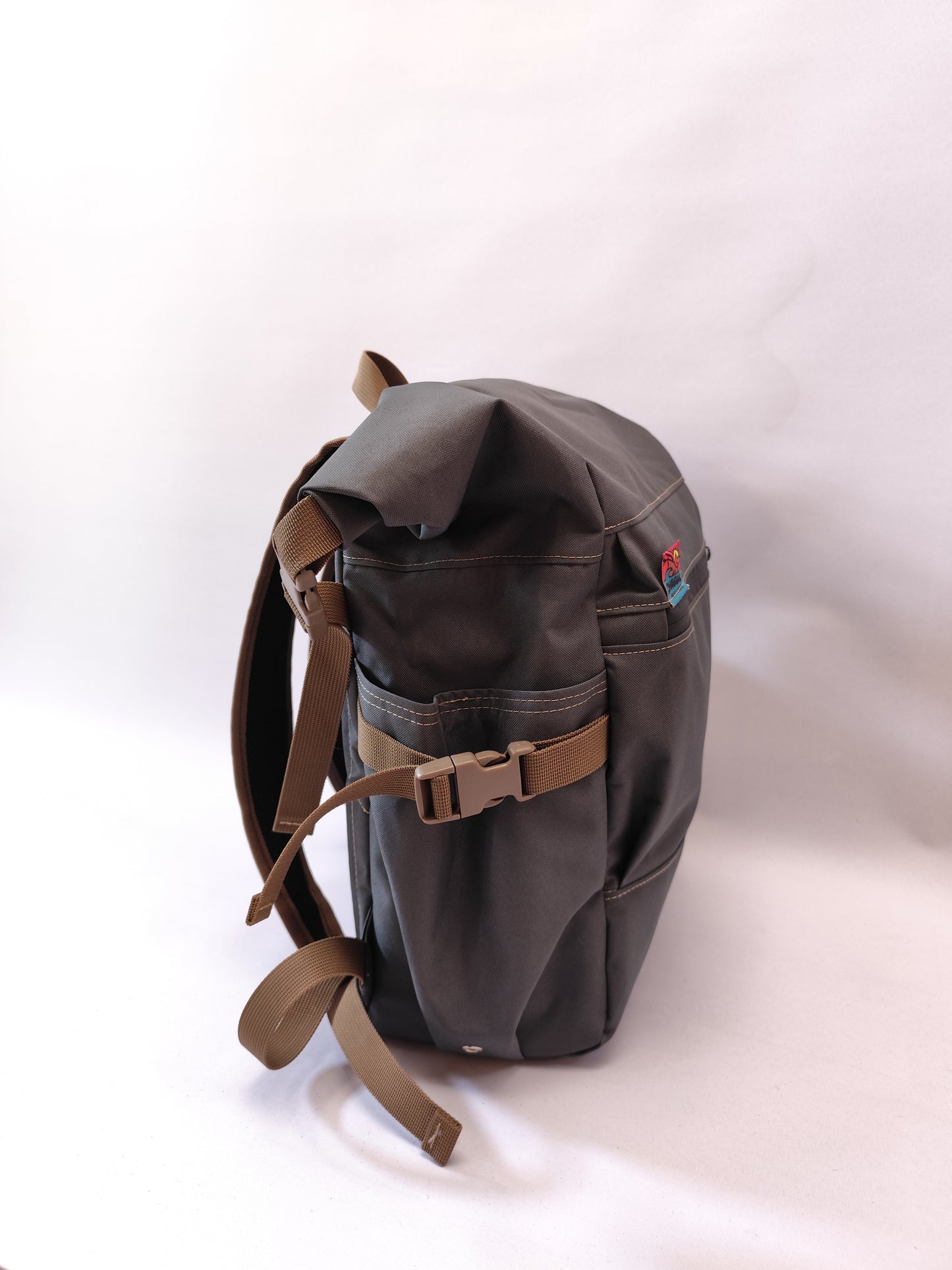 Mochila gris