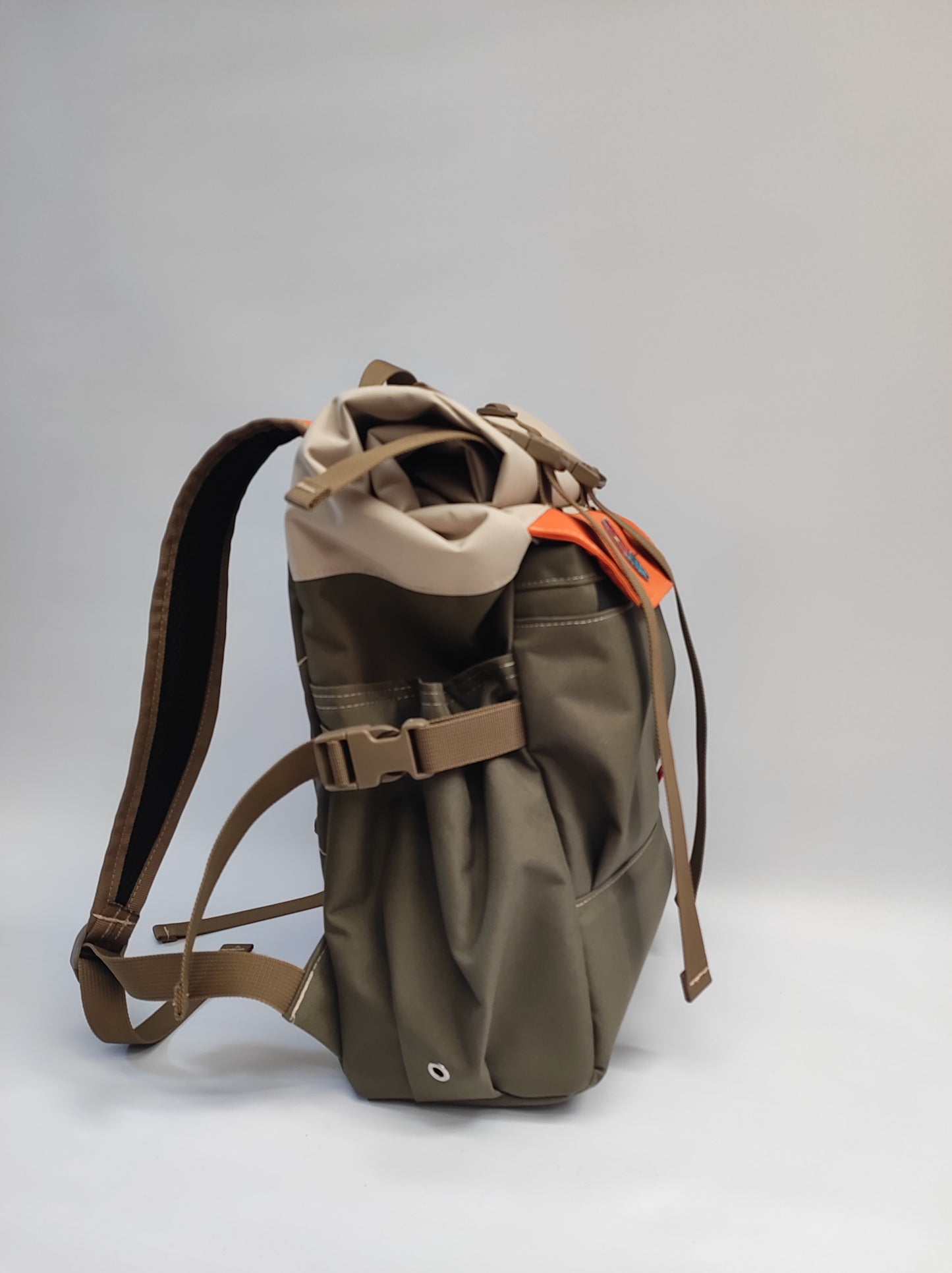 mochila beige terracota