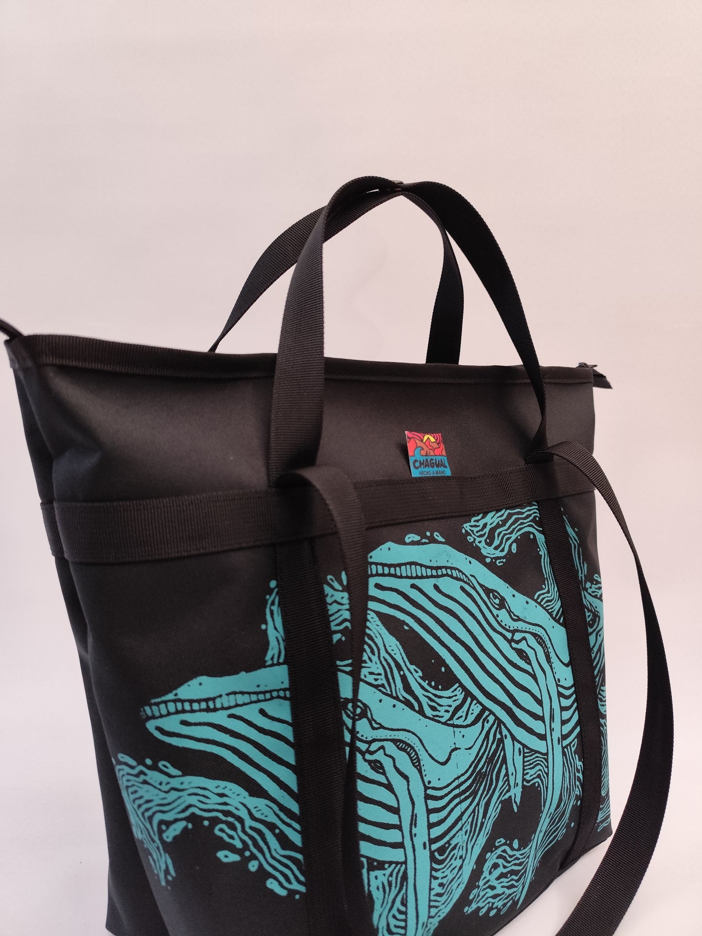 TOTEBAG BALLENAS