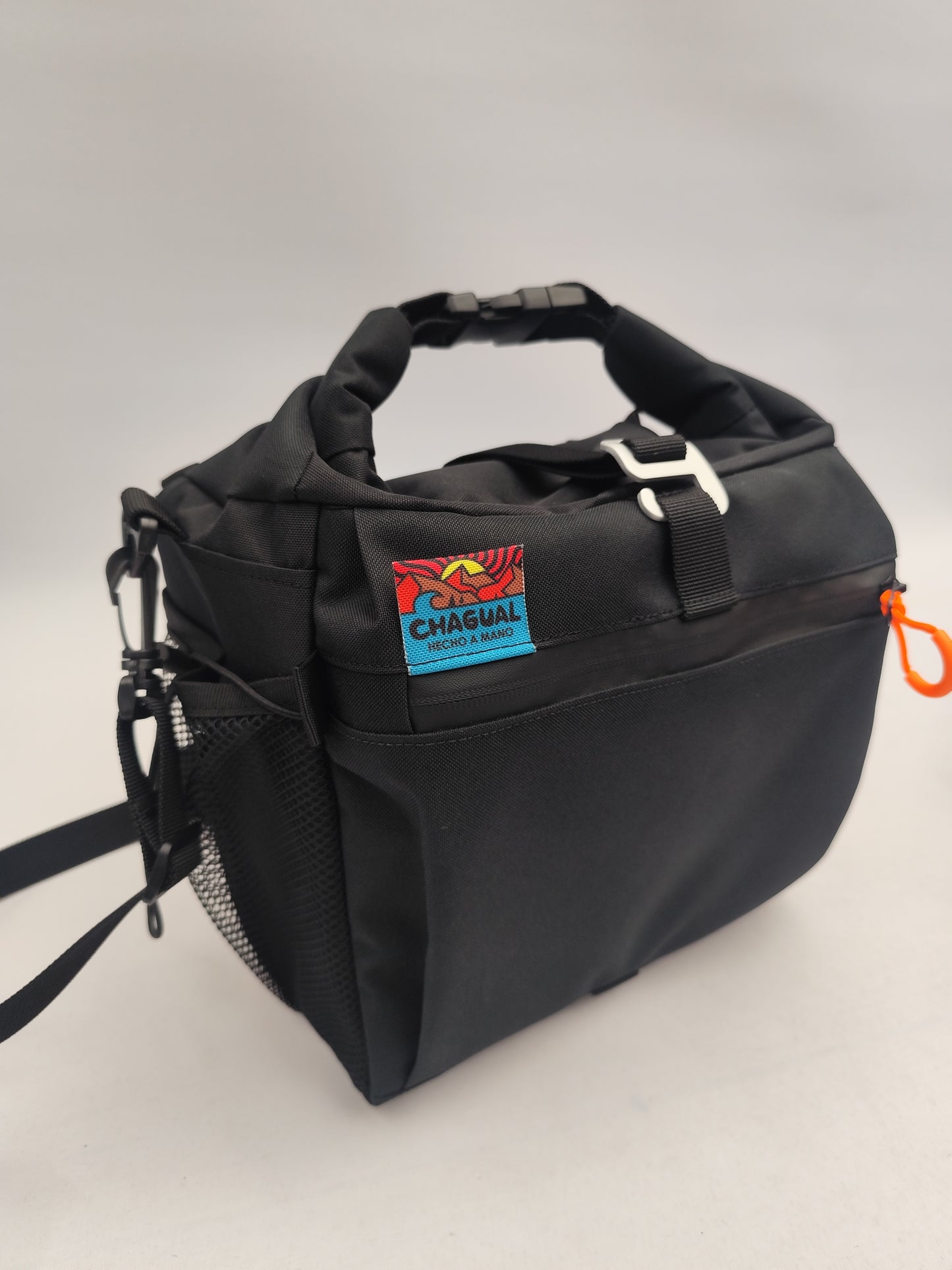 Bolso negro bicicleta volante